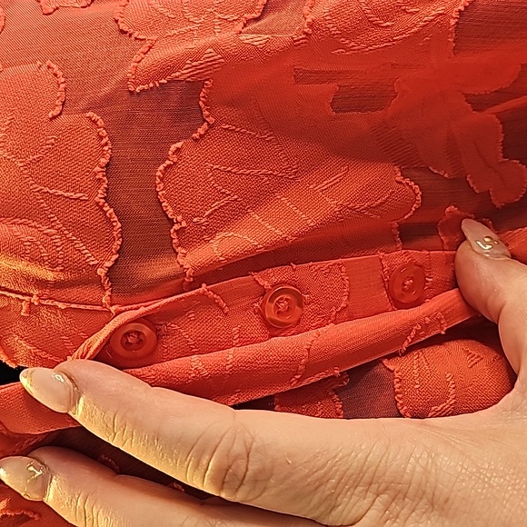 Torrid sZ 3 3x coral burnout Harper blouse - Picture 3 of 7